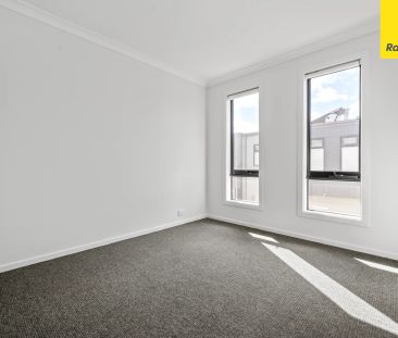 Low Maintenance Living with Park Views - Photo 4