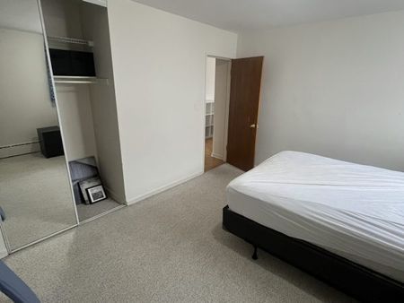 242 Johnson St, Unit 406, Kingston ON - Photo 2