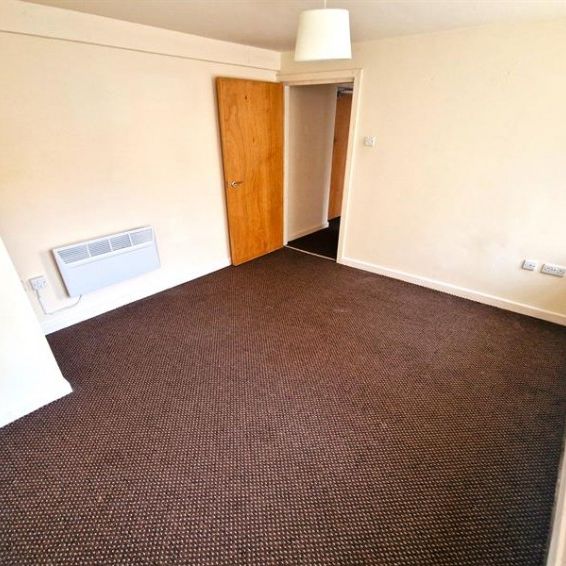 2 Bedroom Apartment To Let - Photo 1