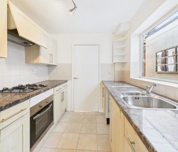 2 bedroom terraced house to rent - Photo 6