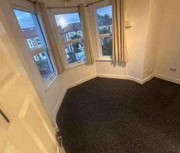 Studio Norfolk Road Ilford, IG3 - Photo 2