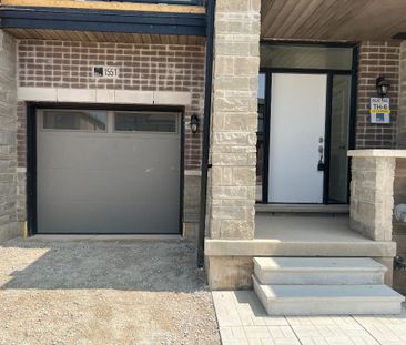 For Lease - 1551 Rose Way N/A, Milton, Ontario - Photo 2