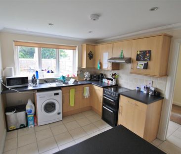 3 bedroom terraced house to rent - Photo 6