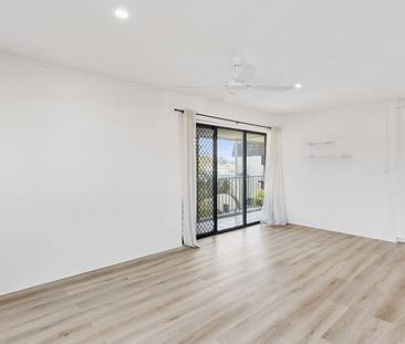 NOBBY BEACH APPARTMENT - Photo 4