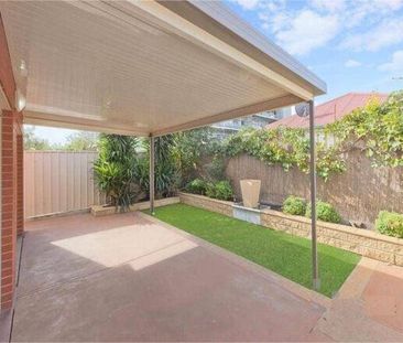 Spacious 2-Bedroom Home with Ducted A/C, Solar, Reasonable Backyard... - Photo 2