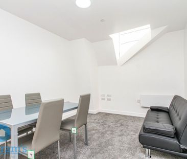 1 bed Apartment for Rent - Photo 2