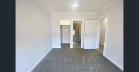 Charming Family Home in Serene Bonnie Brook Location - Photo 3