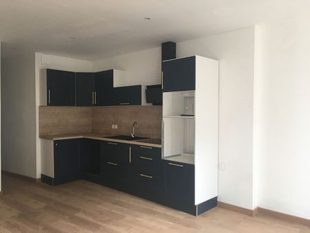 Location Appartement 2 pièces 45m² - Photo 4