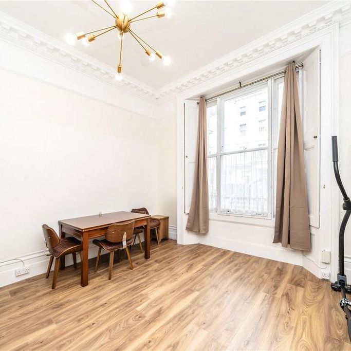 2 bedroom flat to rent - Photo 1