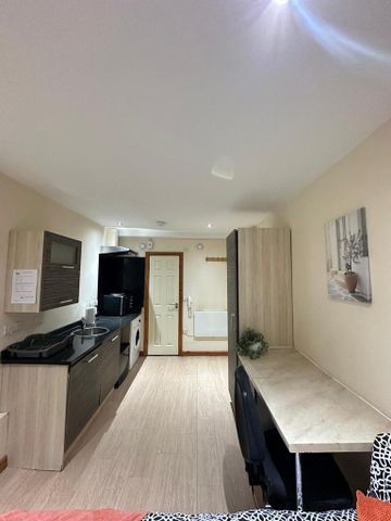 Studio to rent - Photo 5