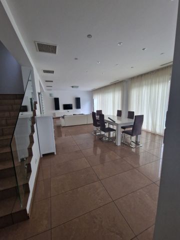 Vila de inchiriat Bucuresti 5 camere zona Iancu Nicolae 370 mp - Fotografie 3