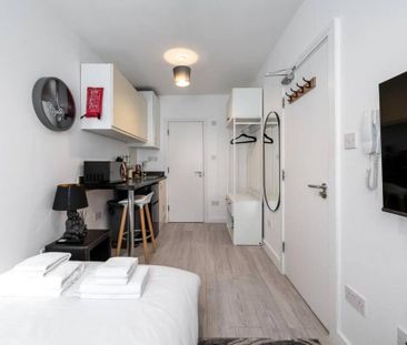 Studio to rent - Photo 5