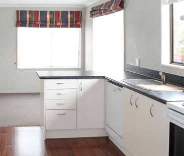 AWAPUNI - 3 BEDROOM - Photo 2