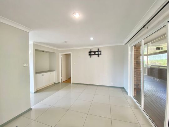 88 Auklet Road, Mount Hutton - Photo 1