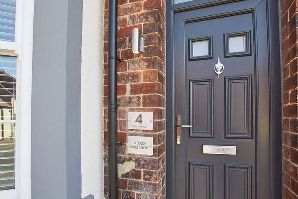 Spital Bridge - Photo 1