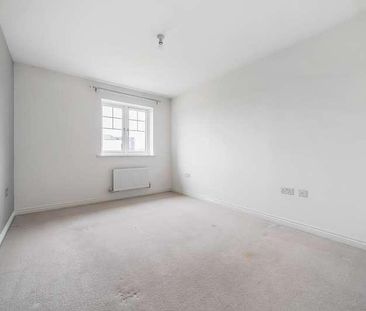 Elton Close, Aylesbury, HP18 - Photo 2
