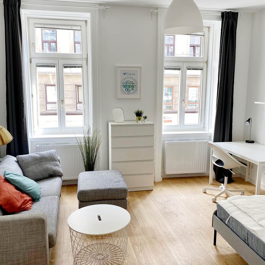 Neustiftgasse Top 10 Zimmer 2 - Photo 1
