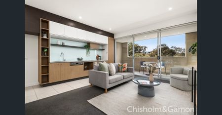 Perfect Location, Modern Living on the Edge of Elsternwick Village - Photo 2
