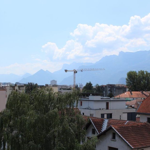 Appartement T1 à GRENOBLE - Photo 1