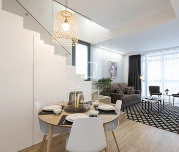 An elegant, modern, fully furnished duplex penthouse for rent in th... - Foto 3