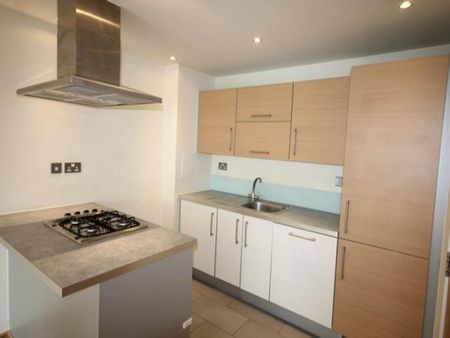 1 bedroom flat to rent - Photo 3