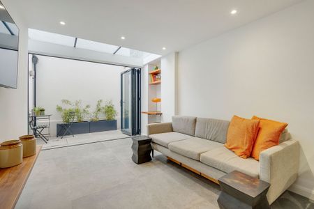 Stylish 1-Bed Garden Flat, SW3 – Bills Included | Private Entrance, Patio & Underfloor Heating | Eco Electric Home - Photo 4