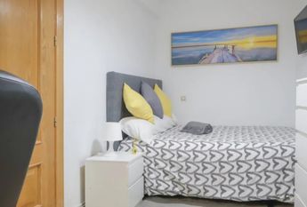 Calle del Puerto Alto, Madrid, Community of Madrid 28053