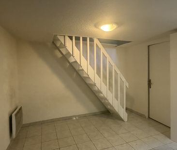 Location Appartement 1 pièce 23m² CHAMBERY 73000 - Photo 1