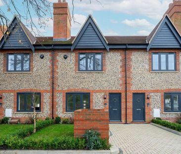 4 bedroom semi-detached house to rent - Photo 4