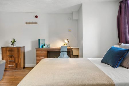 11 SPRING ROAD Leeds - LS6 1AD - Photo 4