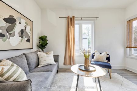 154 Mulock Avenue #Unit B - Photo 2