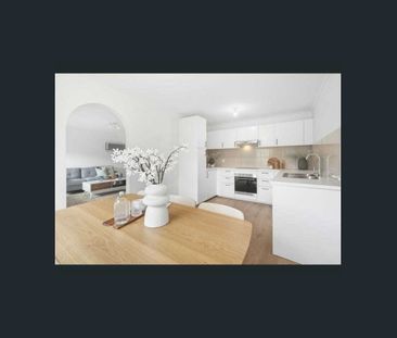 A Beautiful Modernized 3 Bedroom Home so close to all the Amenities! - Photo 4