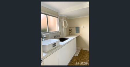 Tranquil living with modern comforts - Photo 4