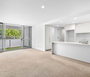 126/50 Eastlake Parade, Kingston ACT 2604 - Apartment For Rent | Do... - Photo 1