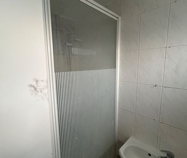 Studio Flat, Gervasa Close, HA9 - Photo 3