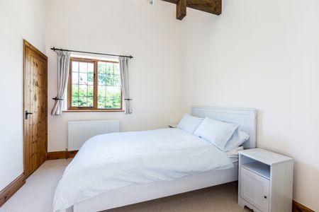 5 bedroom detached house to rent - Photo 4