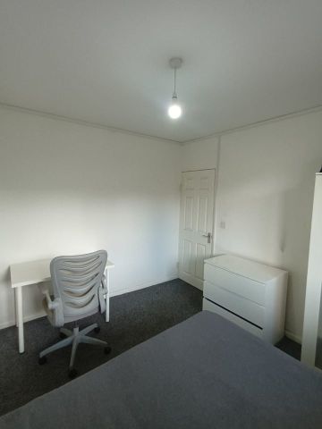 Room in a Shared Flat, Hadleigh House, E1 - Photo 2