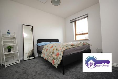 1 Bedroom Room in Flat Share To Rent - Photo 2