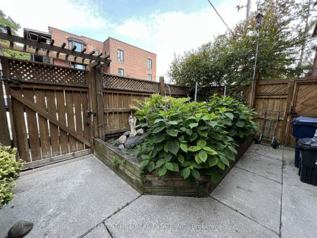 For Lease - 168 Tyrrel Avenue Unit# Lower, Toronto, Ontario - Photo 2