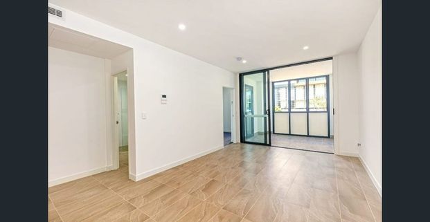 Beachside Living in the Heart of Dee Why - Photo 1