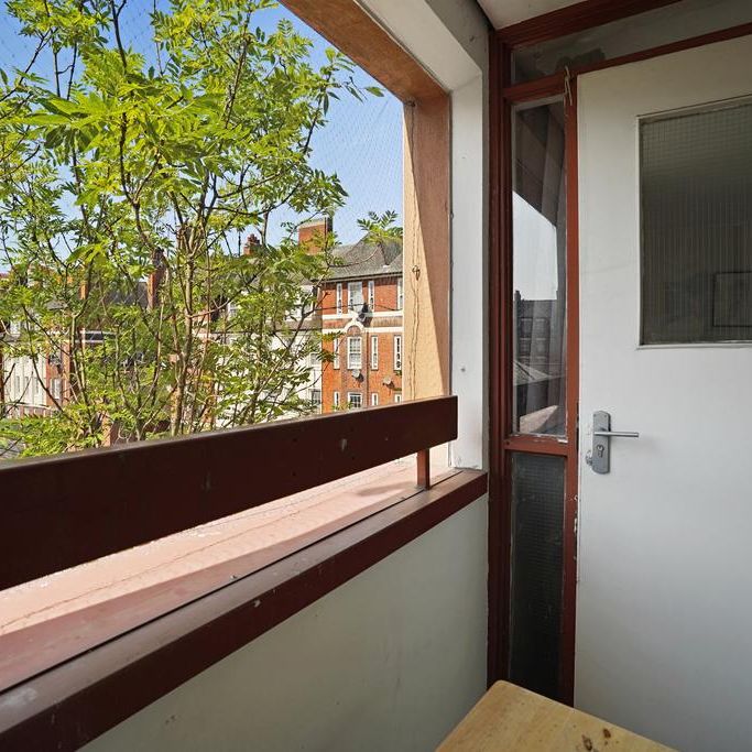 5 bedroom flat to rent - Photo 1