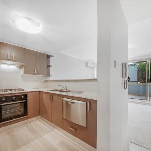 Beautiful courtyard apartment in the heart of Crows Nest - Photo 2