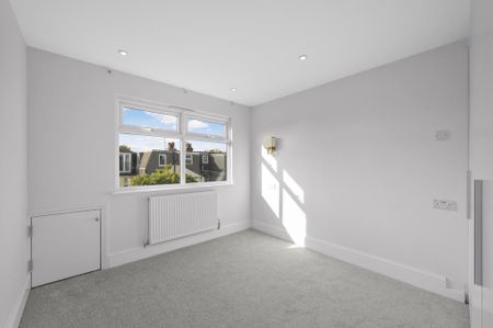 5 bedroom terraced house to rent - Photo 5