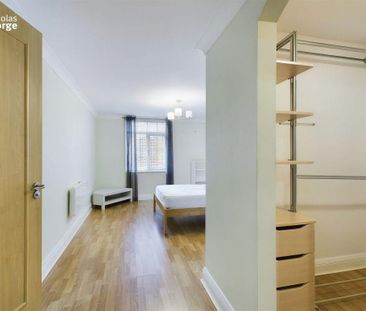 2 bedroom flat to rent - Photo 6