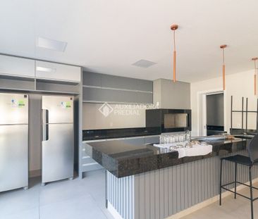 Apartamento com 2 quartos e 45m² para alugar em Lomba do Pinheiro, ... - Photo 5