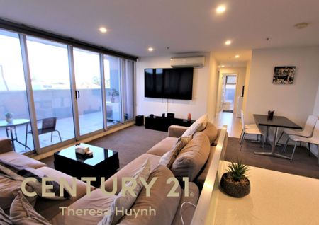 2 Bedroom Fully Furnished in Central Springvale - Photo 2