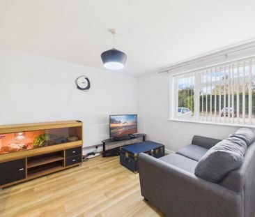 Studio to rent - Photo 6