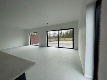 Prachtige nieuwbouw, moderne en energievriendelijke villa met 3 slaapkamers en tuin te Tessenderlo. - Foto 2