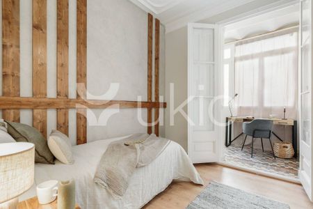 4 room luxury Flat for rent in Barcelona, Catalonia - Photo 2