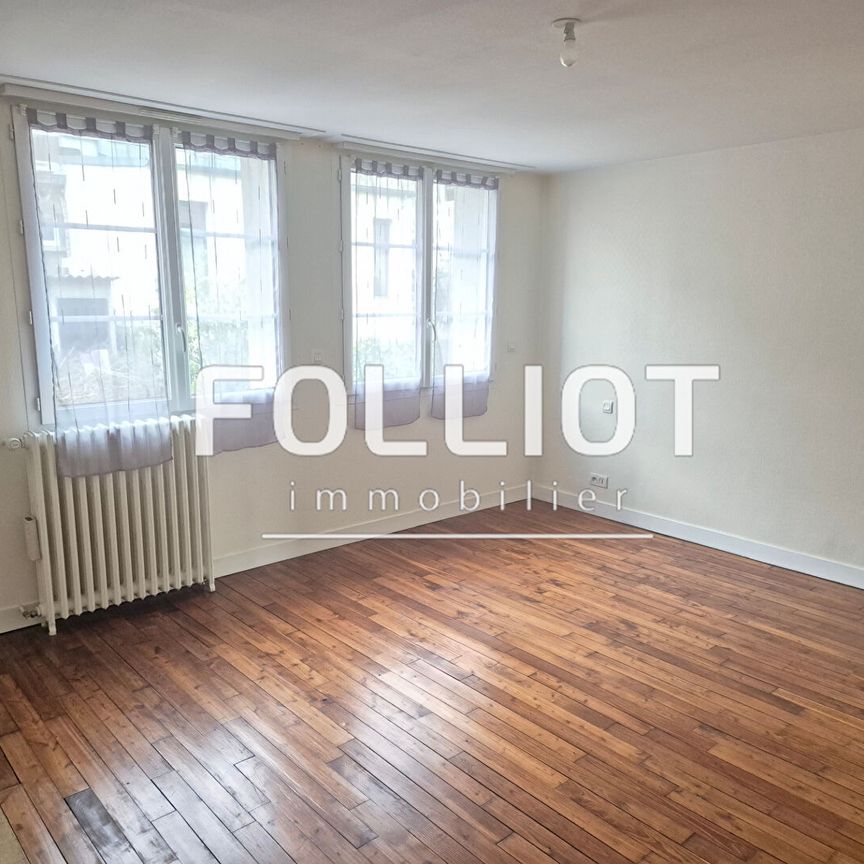 A LOUER Maison de ville 50000 Saint-L� 3 chambres 131m� - Photo 1